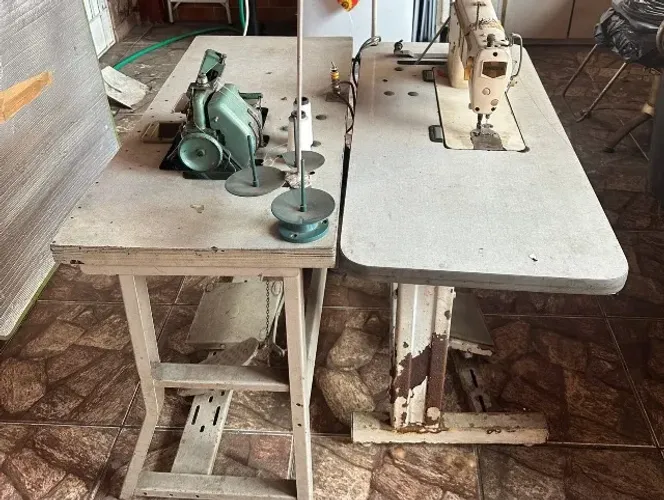 Máquina de costura industrial e overloque tudo junto