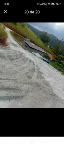 Vendo chacrinha divisa de igarata e jacarei ,local fechado estilo condomínio 6x45 250 mtr.