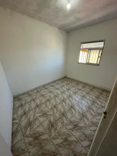 ALUGO CASA 1 QUARTO DR TOUZETH
