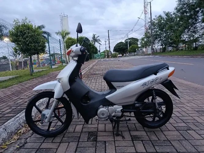 Honda Biz+ 100 2005