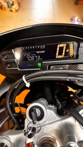 Xre 300 com parcela barata