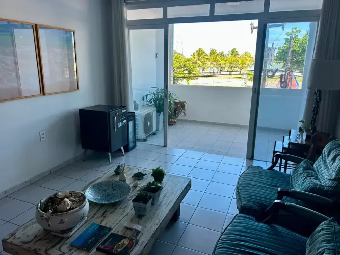 EXCELENTE CUSTO-BENEFÍCIO: Apartamento com 162m² de frente para o Mar de Jaraguá!