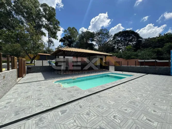 Sítio à Venda 5.000,00 m² em Divinópolis MG.