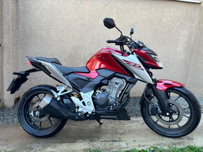 CB 300f 2026