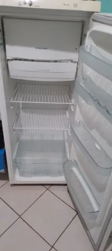 Geladeira Electrolux 630,00