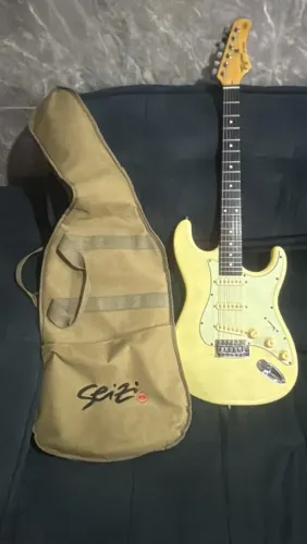 Guitarra TAGIMA