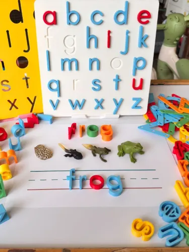 Brinquedo Educativo das letras Alfabética
