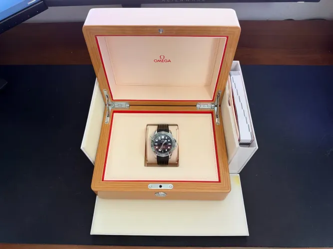 Relógio Omega Seamaster Diver 300 M 42mm 210.32.42.20.01.001 2022
