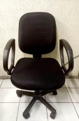 Cadeira escritório Diretor em ótimo estado