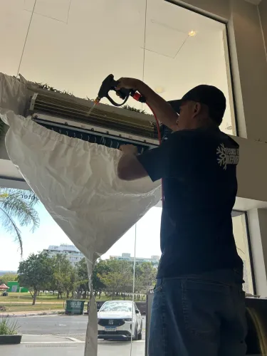 Manutenção de Ar-condicionado