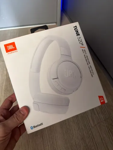 Fone JBL tune 520bt