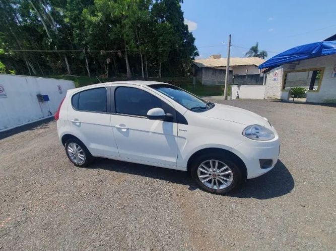 Imagem de Fiat Palio Essence 1.6 Flex 16V 5P 2015