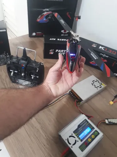 Micro helicóptero x k k130