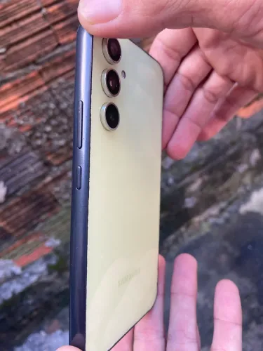 Celular galáxia A54