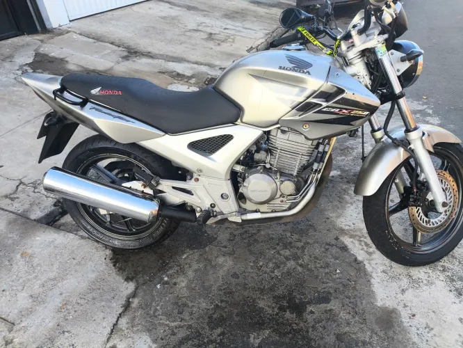 Vendo CBX 250