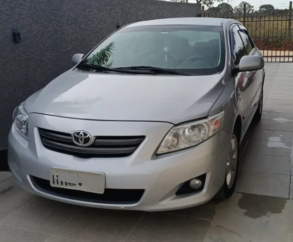 Toyota Corolla GLI 1.8 Flex 16V Mec. 2011
