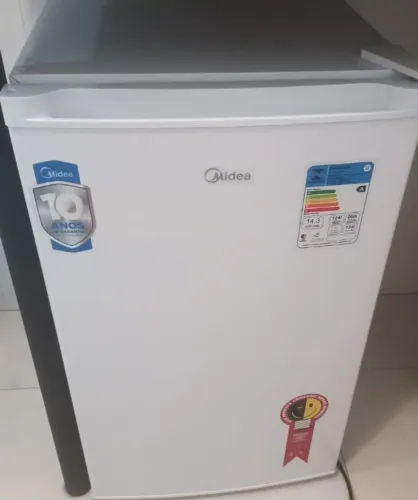Frigobar Midea