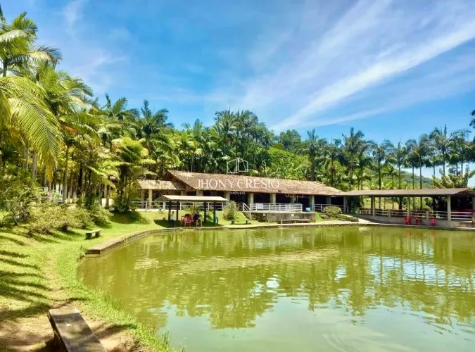 Chácara e pesqueiro à venda em Colônia Quintilha - Km 04 em Paranaguá.