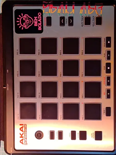 Controlador Akai MPC Element