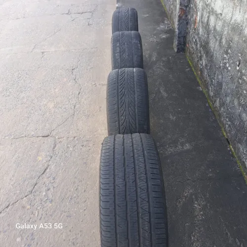 Pneus 275/45R20 Excelente estado