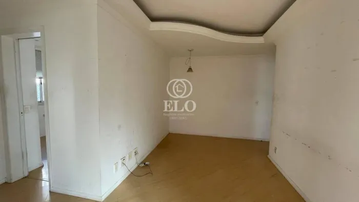 Apartamento 2 quartos e churrasqueira semi mobiliado no Humaitá