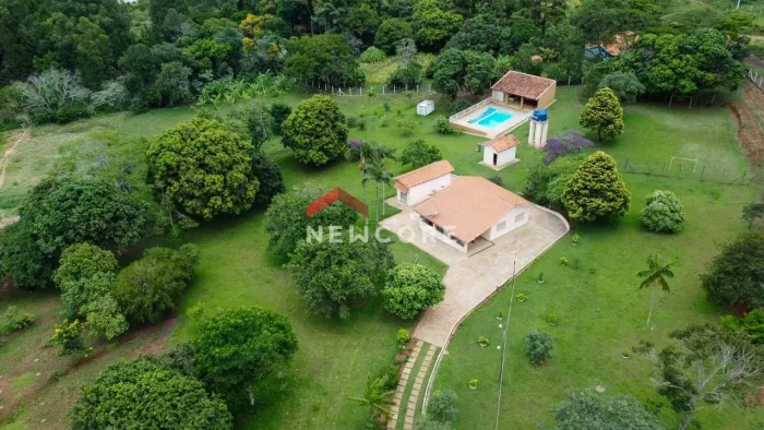 Chácara em Pardinho - Centro - Pardinho/SP
