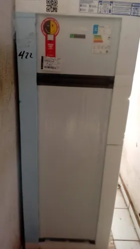 Vendo Geladeira nova Lagrada
