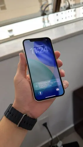 iPhone 13 128 GB peças originais!!