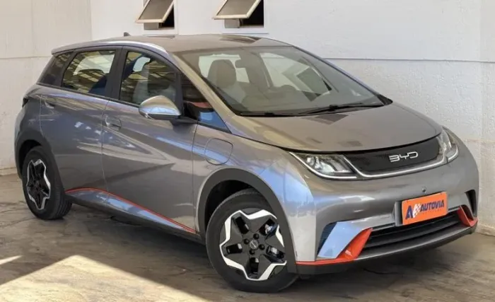 BYD Dolphin EV (Elétrico) 2025