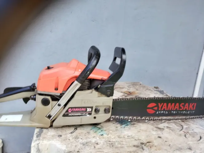Vendo motoserra Yamasaki ótima