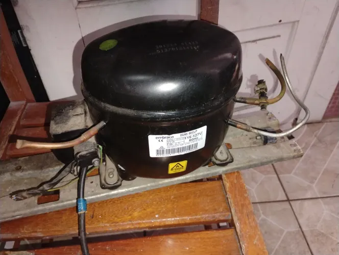 Motor Geladeira Duplex Grande 110V Ótimo estado