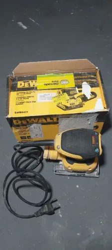 Lixadeira Dewalt