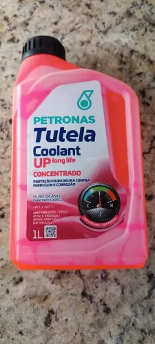 1 litro de coolant concentrado.