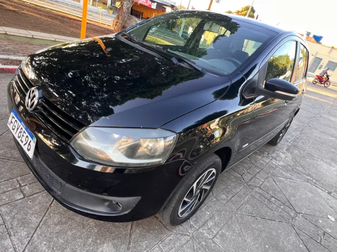 Volkswagen Fox 1.6 MI Total Flex 8V 5P 2014