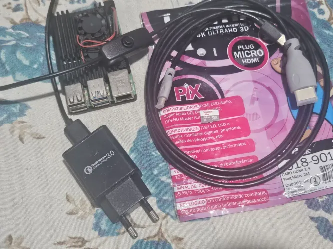 Raspberry Pi 4 Mod B, 4GB kit + Fonte, cabo HDMI, cartão 64gb e dissipador com 2 coolers