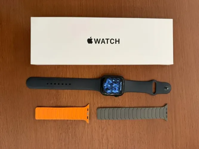 APPLE CARE+ - Apple Watch SE (GPS) 2ª Geração 44mm + 2 Pulseiras