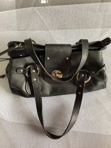 Bolsa em couro legítimo, estado de nova!