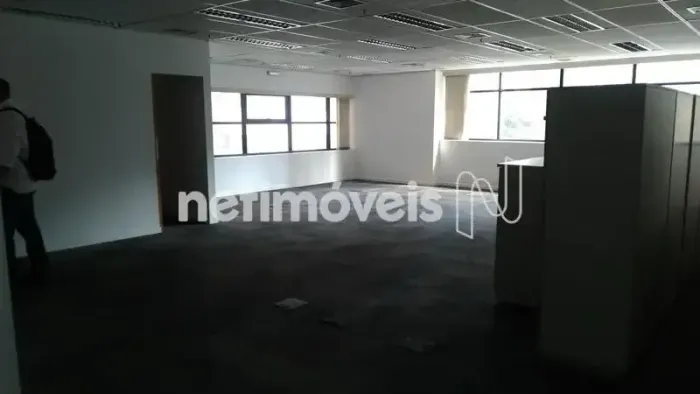 Vende se Conjunto comercial no Itaim Bibi