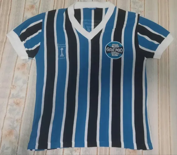 Camisa Grêmio Comemorativa Mundial 1983 Oficial Do Clube Renato Gaúcho G<br>(Usado)