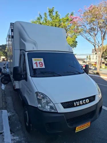 Iveco Daily City 30s13 Chassi 2P (diesel) 2019