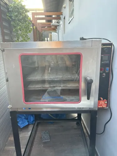 Forno Turbo Industrial a Gás Gastromaq 220V + Suporte móvel