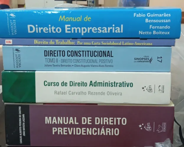 Livros jurídicos 