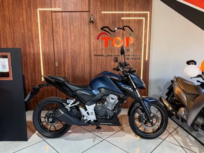 Honda CB 300F Twister ABS 2025 I 10 mil KM I Manual do Proprietário.