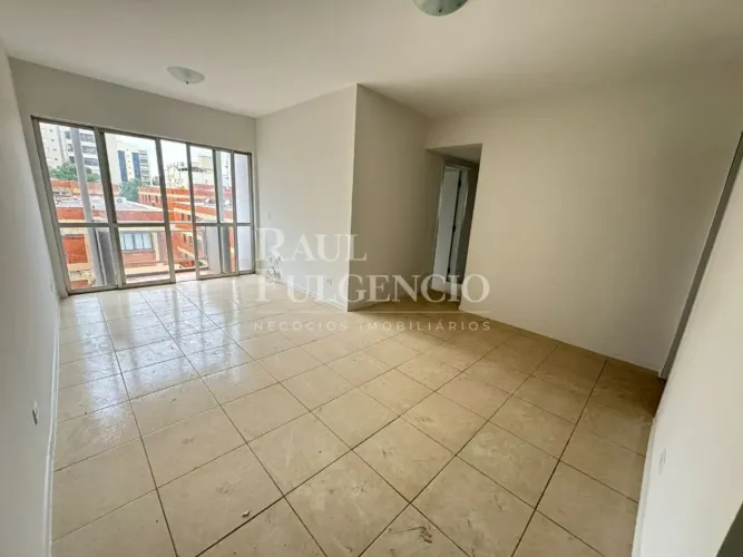 Apartamento com 3 quartos para alugar na Rua Amador Bueno no centro de Londrina