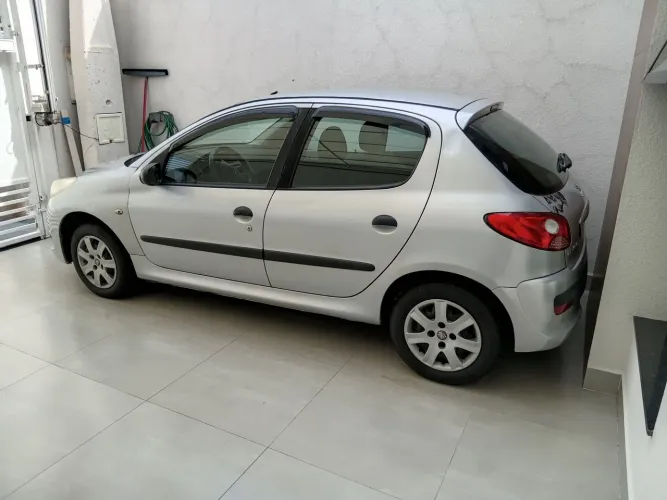 Peugeot 207 X-line 1.4 Flex 8V 5P 2011