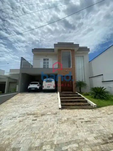 Casa com 3 dormitórios disponível para Locação R$4.500 + CONDOMÍNIO + IPTU- Portal Vale do