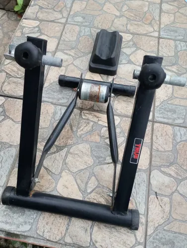 Vende-se rolo para bicicleta