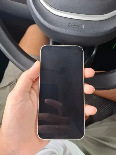 Vende-se iPhone 13