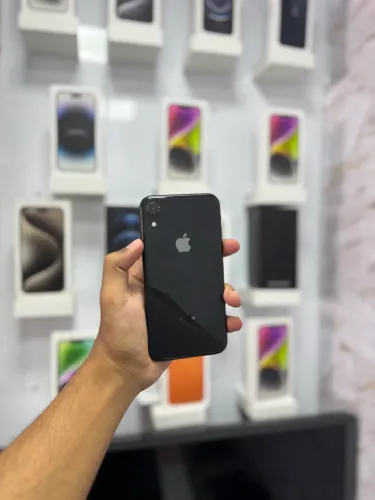 IPHONE XR 64 GB 