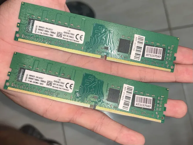 Kit 2x8GB Memória RAM Kingston DDR4 2400MHz - 16GB